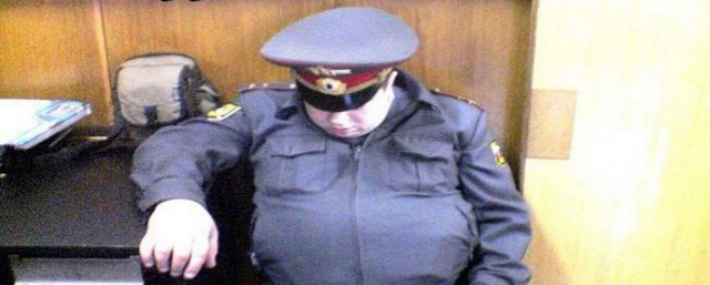В Екатеринбурге отказавшемуся ехать на вызовы полицейскому грозит обвинение по уголовной статье